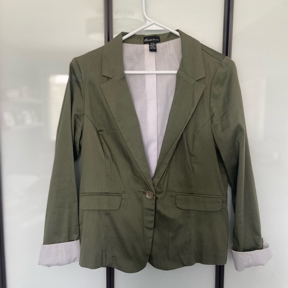 Green fitted blazer - Picture 1 of 3